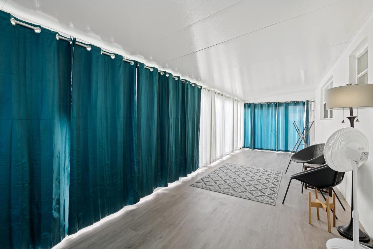 Comfy Bnb W/ King Bed + Work/Travel + Beach 8 Min Hallandale Beach Exterior photo
